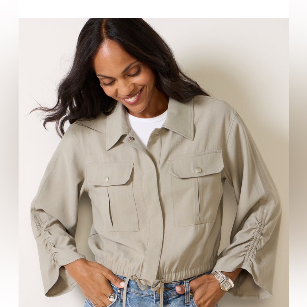 Izzy Clinch Sleeve Jacket